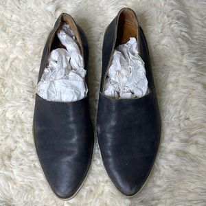 Coclico black distressed slip on point toe leather shoe